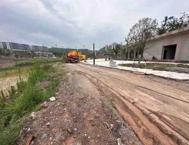 衛生間下水道臭是怎么回事浴缸安裝多少錢一次