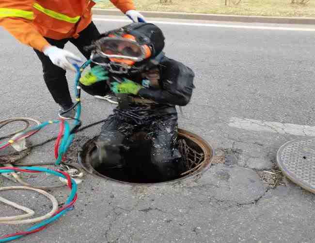 衛(wèi)生間下水道水下不去怎么辦浴缸安裝一次多少錢