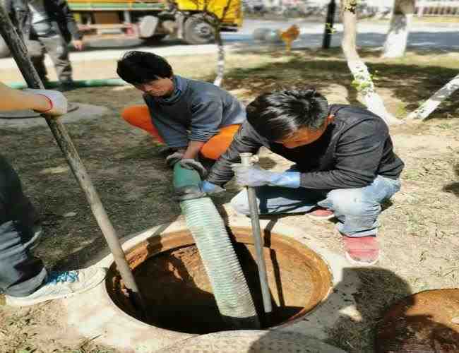 化糞池清理收費標準污水溝清理價格是多少