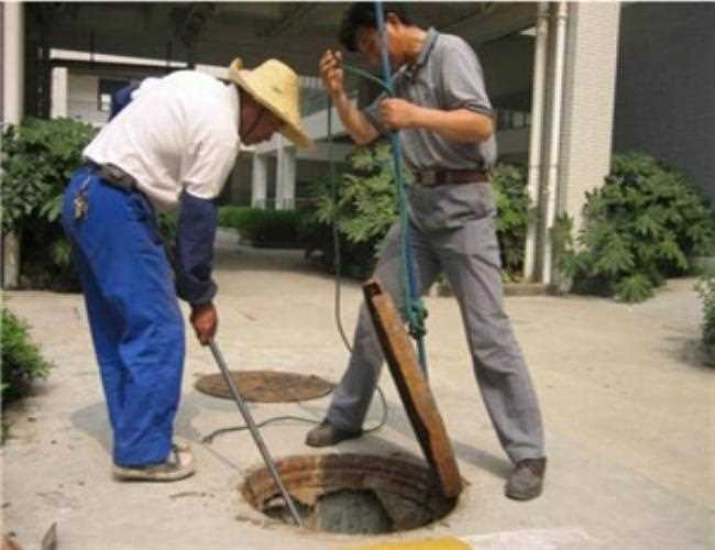 北一區東路管道疏通用堿疏通管道